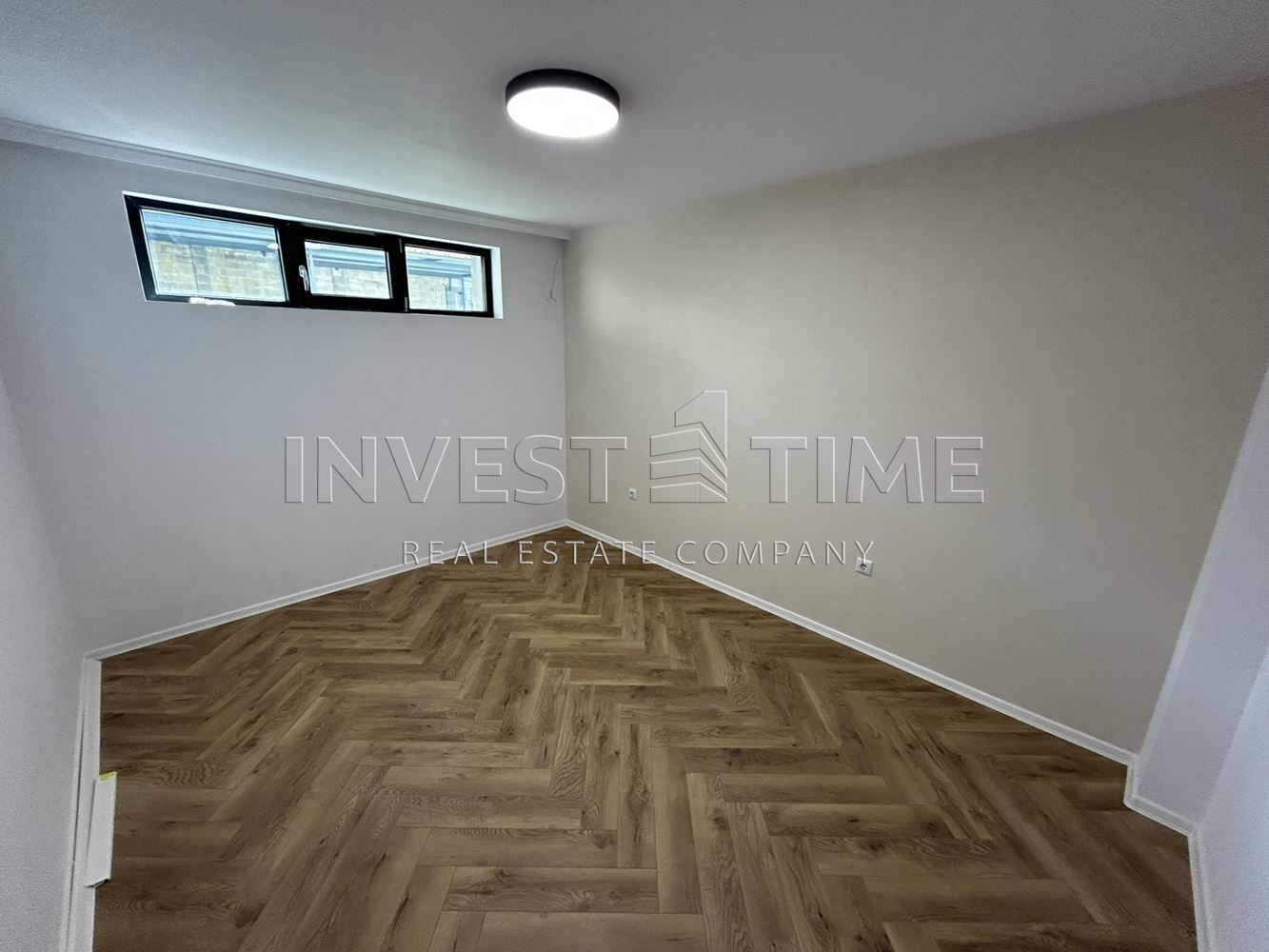 Едностаен, ремонтиран и завършен „ДО КЛЮЧ“ в кв. Възраждане - Агенция за недвижими имоти Варна - Екипът, имот 3