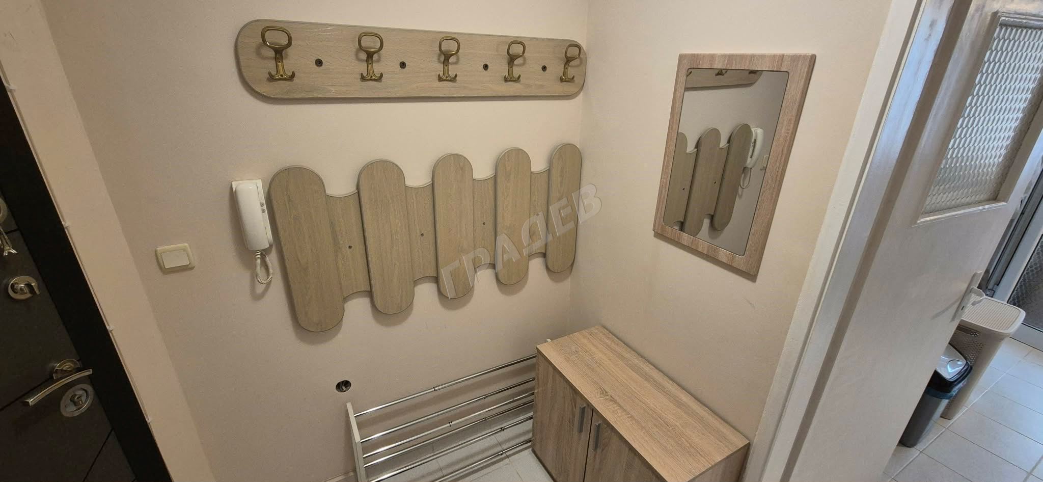 Двустаен обзаведен апартамент до ОРКБ - Агенция за недвижими имоти Варна - Екипът, имот 4